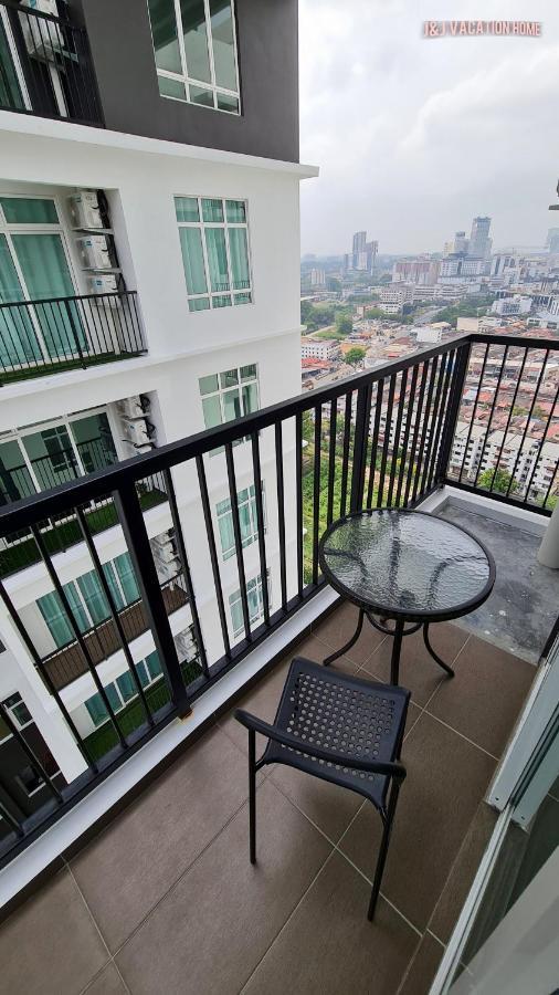J&J Vacation Home@Novo8 Residence Kampong Tambak Extérieur photo